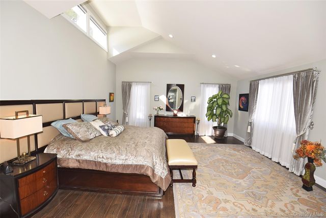 422 Mill River Road, Upper Brookville, NY 11771