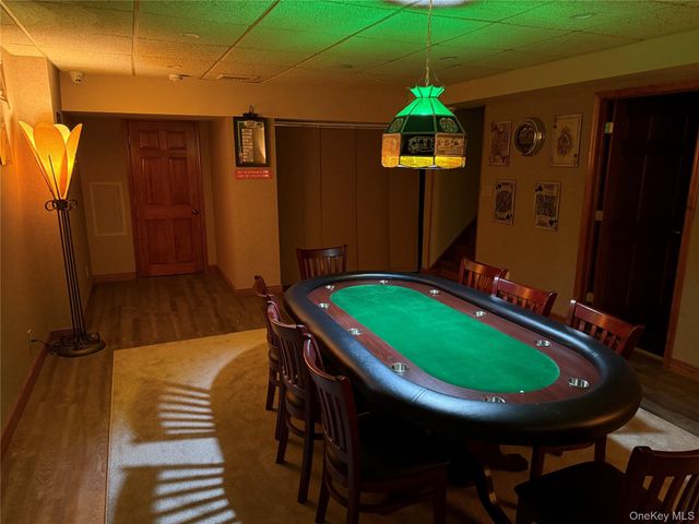 422 Mill River Road, Upper Brookville, NY 11771