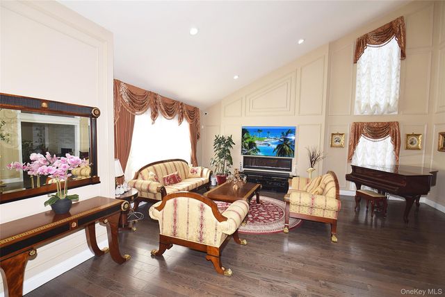 422 Mill River Road, Upper Brookville, NY 11771