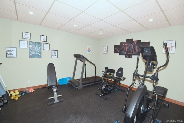 422 Mill River Road, Upper Brookville, NY 11771