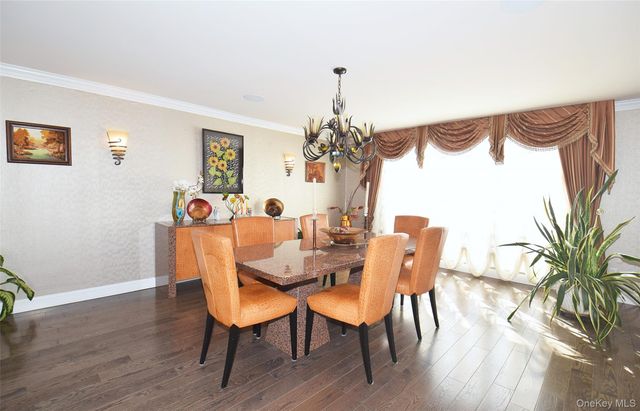 422 Mill River Road, Upper Brookville, NY 11771