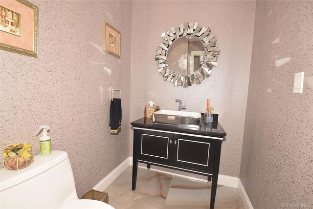 422 Mill River Road, Upper Brookville, NY 11771