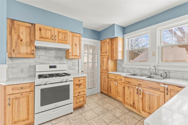 1630 Mills Avenue, Muskegon, MI 49445