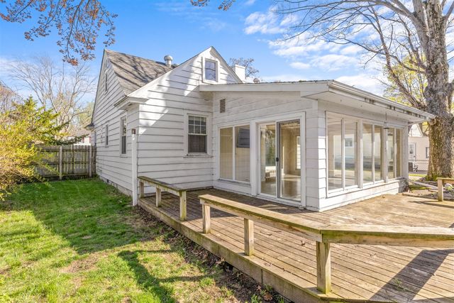 1630 Mills Avenue, Muskegon, MI 49445
