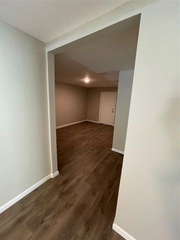 3211 Retta Street, Houston, TX 77026