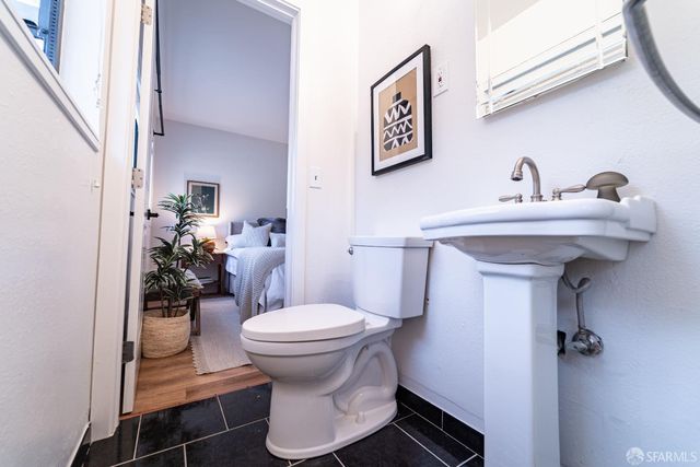 935 Regina Way, Pacifica, CA 94044