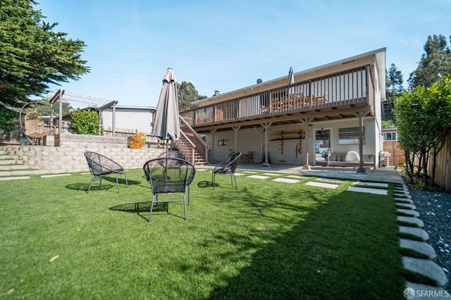 935 Regina Way, Pacifica, CA 94044
