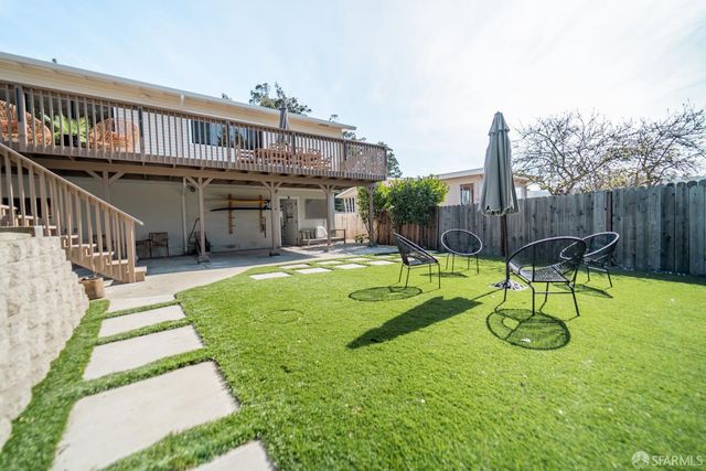 935 Regina Way, Pacifica, CA 94044
