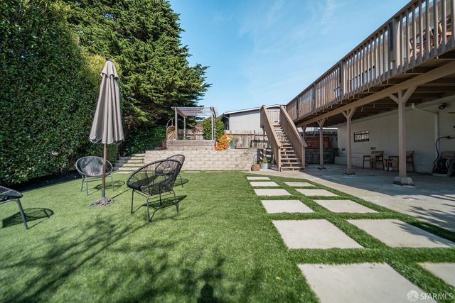 935 Regina Way, Pacifica, CA 94044
