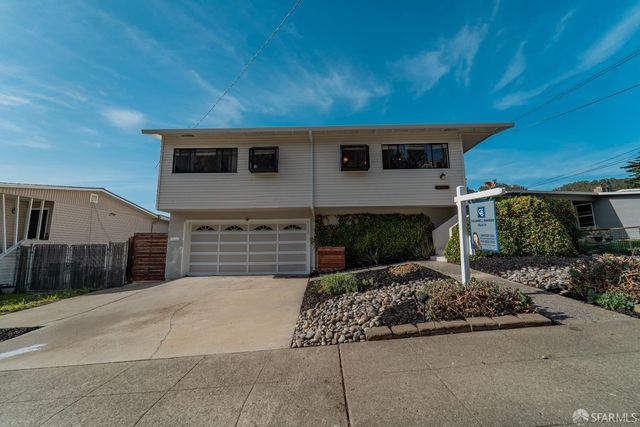 935 Regina Way, Pacifica, CA 94044