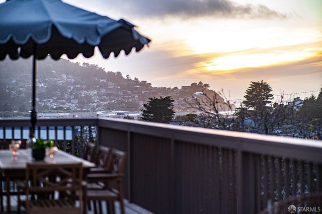 935 Regina Way, Pacifica, CA 94044