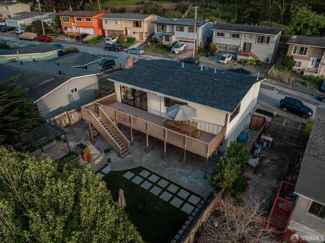 935 Regina Way, Pacifica, CA 94044