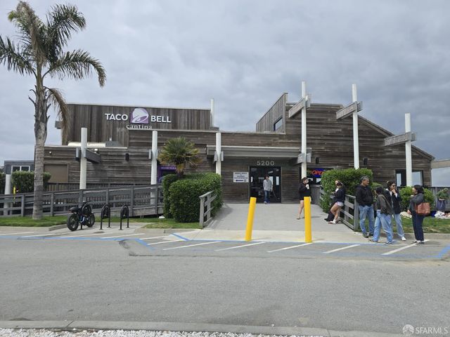 935 Regina Way, Pacifica, CA 94044