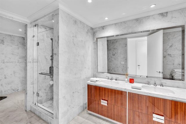 15701 Collins Ave 805, Sunny Isles Beach, FL 33160