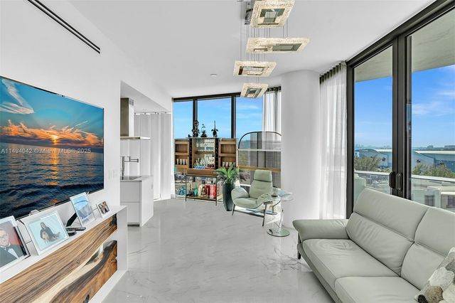 15701 Collins Ave 805, Sunny Isles Beach, FL 33160