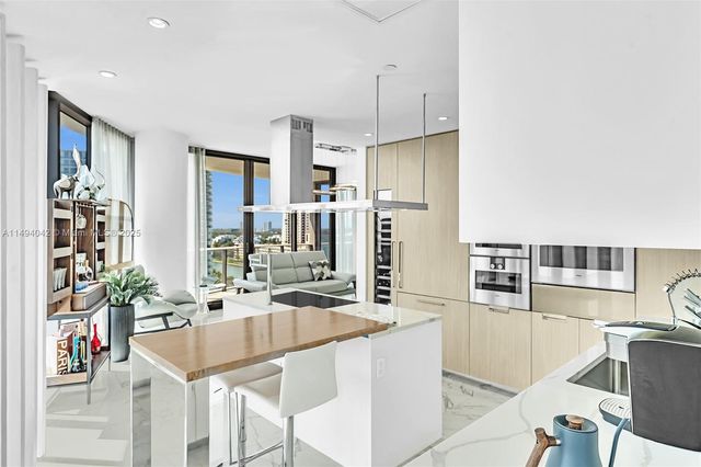 15701 Collins Ave 805, Sunny Isles Beach, FL 33160