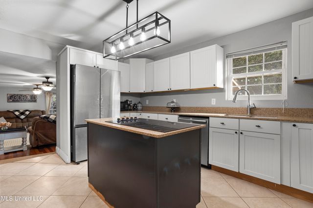 3424 Havill Road, Gautier, MS 39553