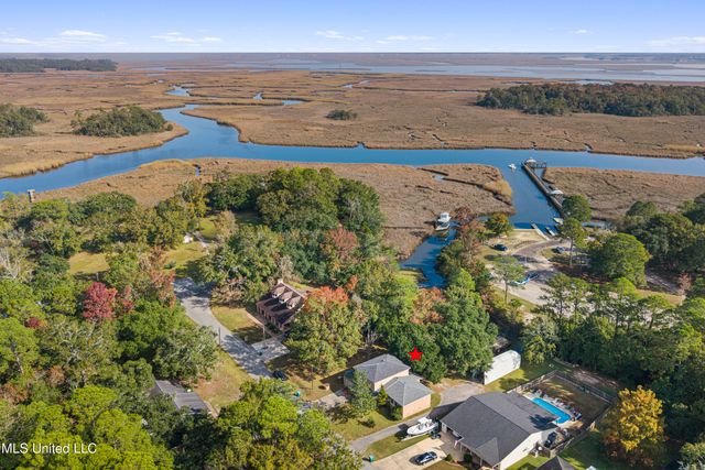 3424 Havill Road, Gautier, MS 39553