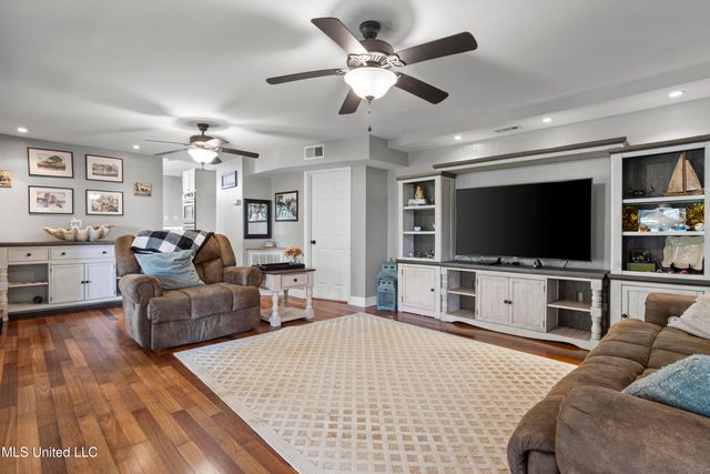 3424 Havill Road, Gautier, MS 39553