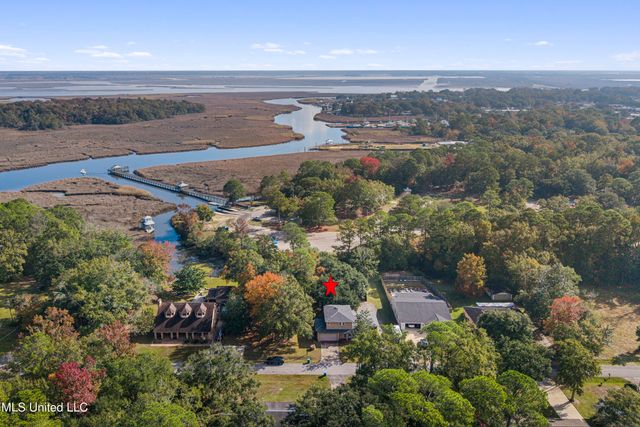 3424 Havill Road, Gautier, MS 39553