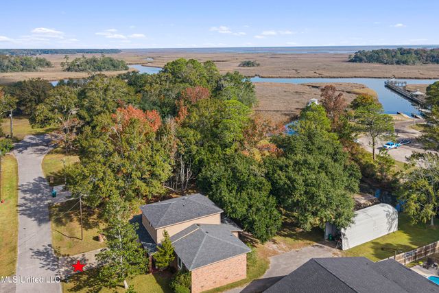 3424 Havill Road, Gautier, MS 39553