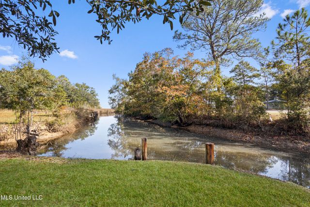 3424 Havill Road, Gautier, MS 39553