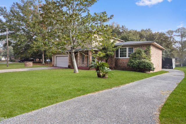 3424 Havill Road, Gautier, MS 39553