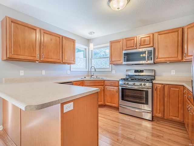 15817 Timberwillow Drive, Huntertown, IN 46748