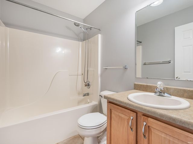 15817 Timberwillow Drive, Huntertown, IN 46748