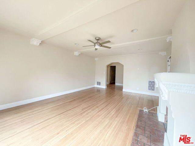 219 S Hamilton Drive 2, Beverly Hills, CA 90211