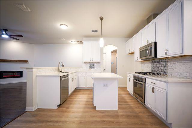 1659 Granite Rapids Drive, Frisco, TX 75036