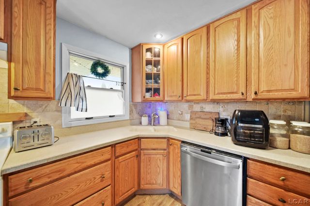 919 Pontiac Trail, Tecumseh, MI 49286