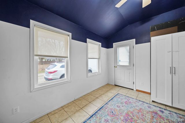 919 Pontiac Trail, Tecumseh, MI 49286