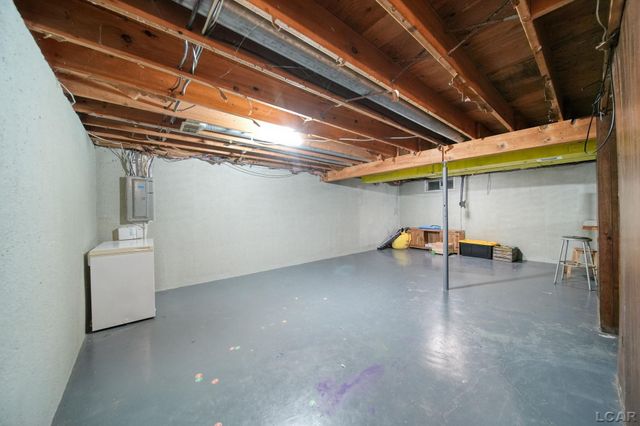 919 Pontiac Trail, Tecumseh, MI 49286