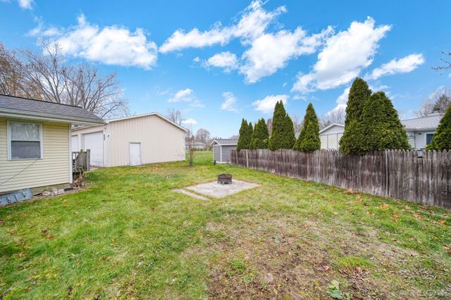 919 Pontiac Trail, Tecumseh, MI 49286