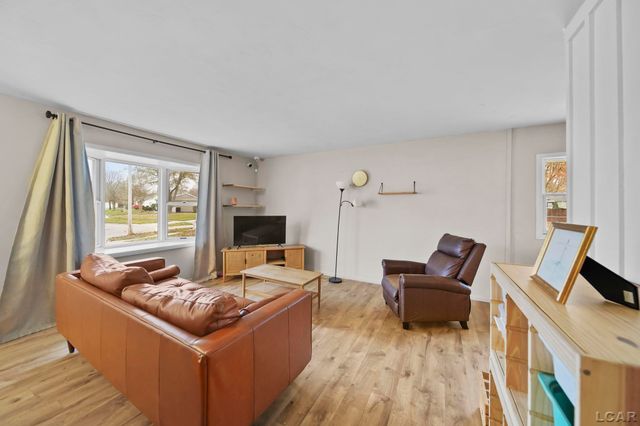 919 Pontiac Trail, Tecumseh, MI 49286