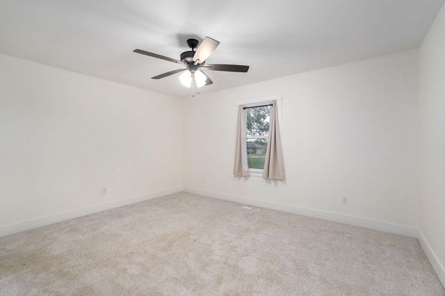 851 W Meadowview Drive, Nixa, MO 65714