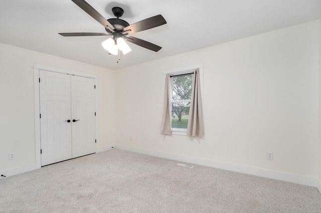 851 W Meadowview Drive, Nixa, MO 65714