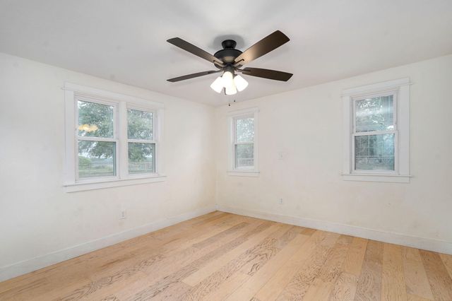 851 W Meadowview Drive, Nixa, MO 65714