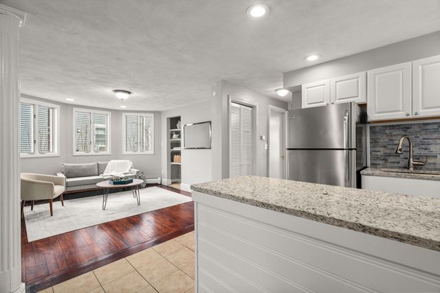 14 Mallet St 1, Boston, MA 02124