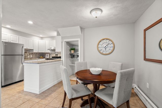 14 Mallet St 1, Boston, MA 02124