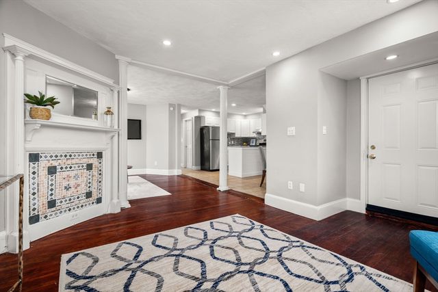 14 Mallet St 1, Boston, MA 02124