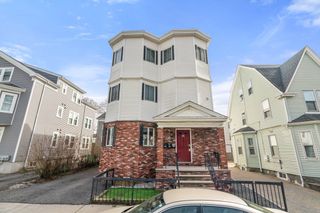 14 Mallet St 1, Boston, MA 02124