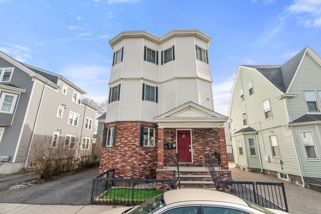 14 Mallet St 1, Boston, MA 02124