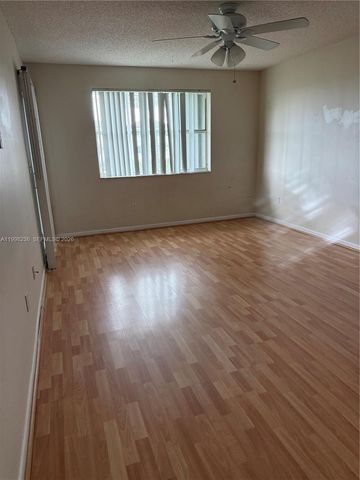 2260 SE 27th Dr 204-E, Homestead, FL 33035