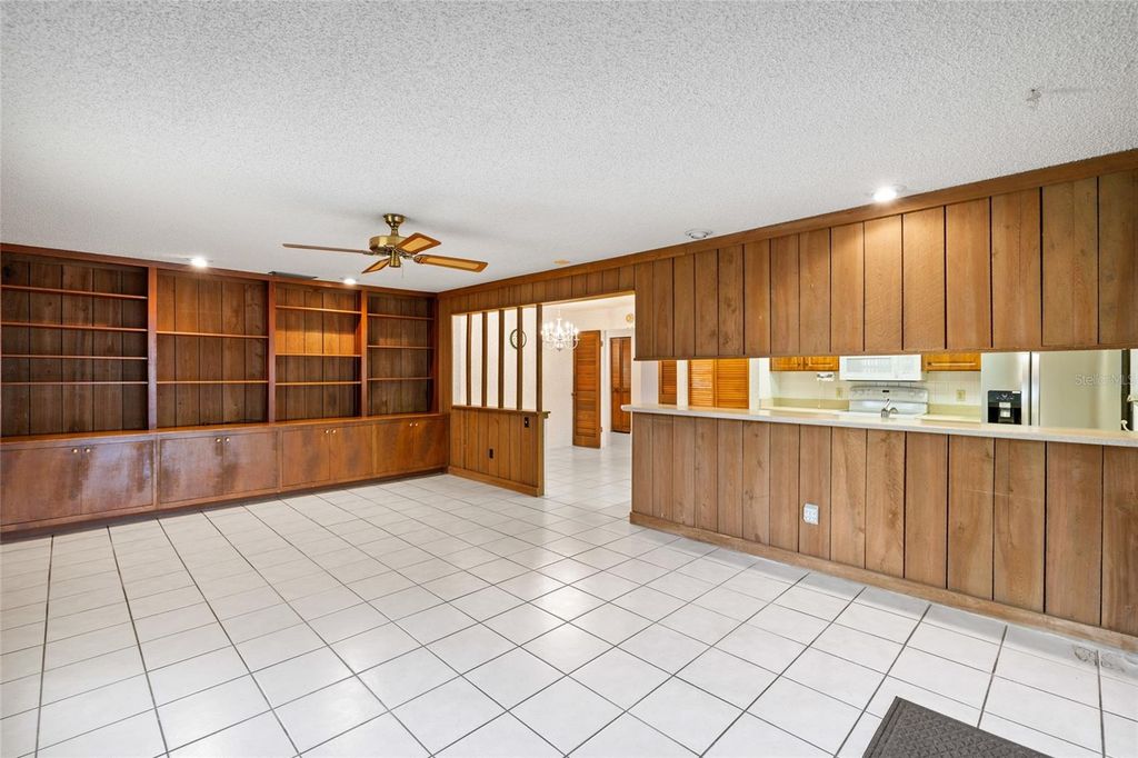 Image 23 of property listing at 3307 DEL PRADO COURT, Tampa, FL 33614