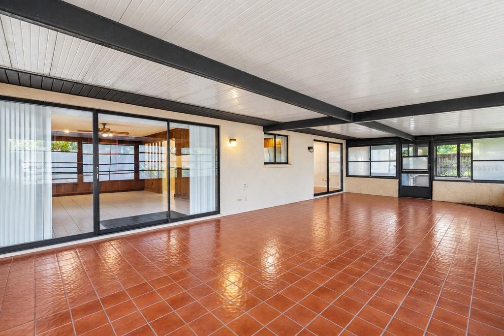 Image 26 of property listing at 3307 DEL PRADO COURT, Tampa, FL 33614