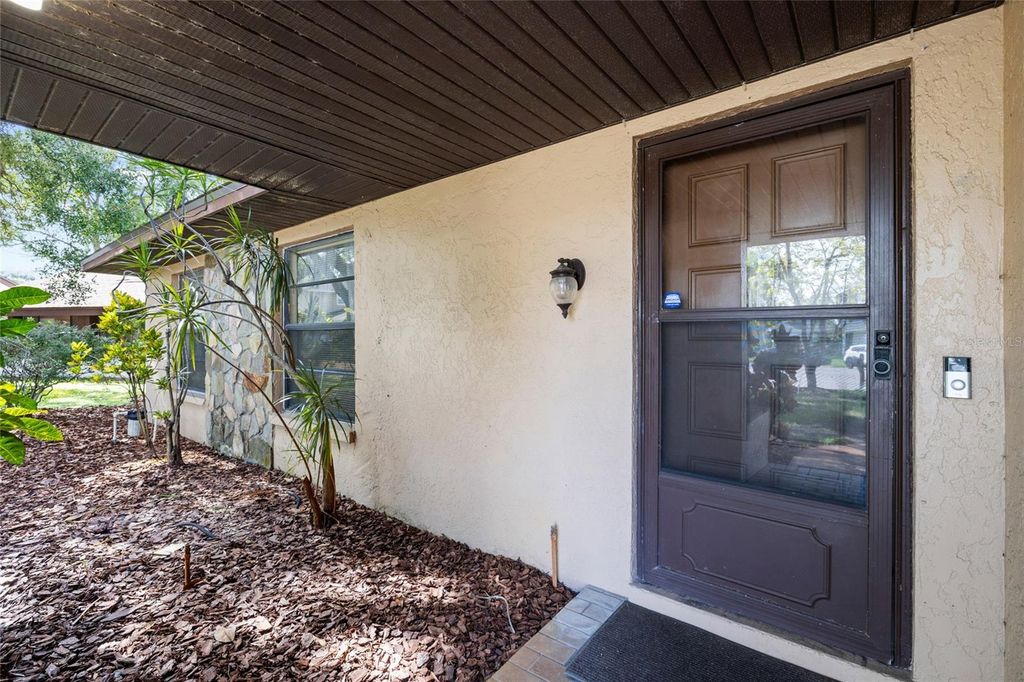 Image 4 of property listing at 3307 DEL PRADO COURT, Tampa, FL 33614