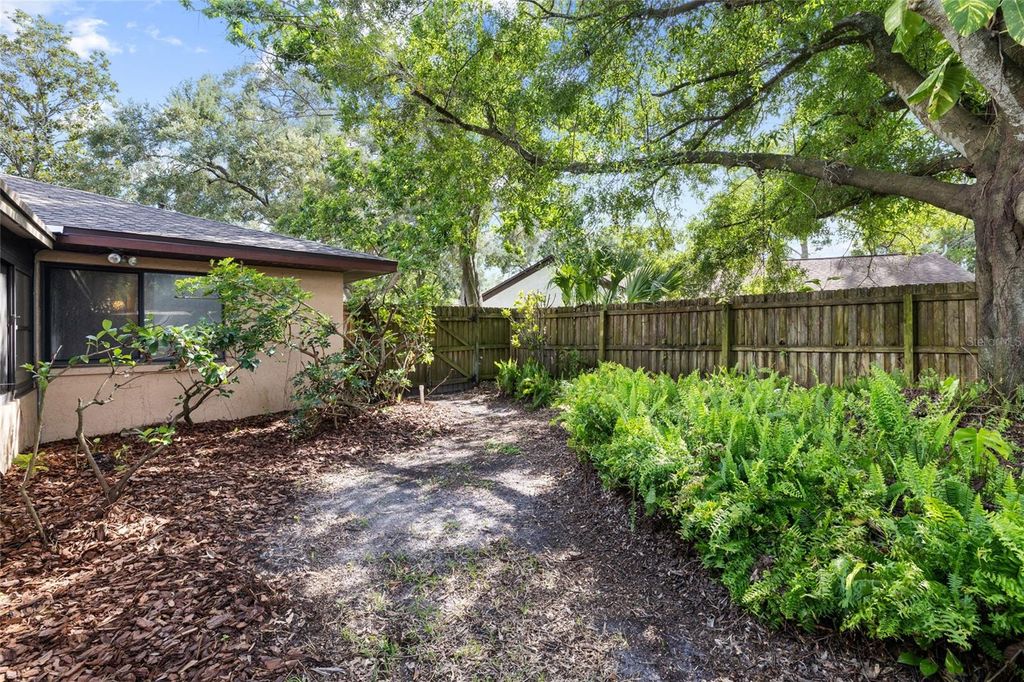 Image 48 of property listing at 3307 DEL PRADO COURT, Tampa, FL 33614