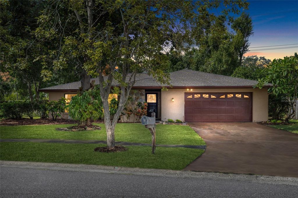 Image 50 of property listing at 3307 DEL PRADO COURT, Tampa, FL 33614